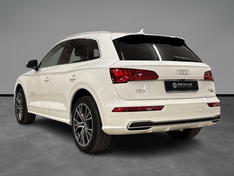 Audi Q5 40 2.0 tdi mhev Business quattro s tronic