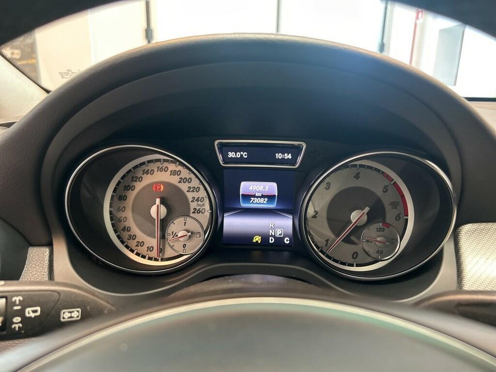 Mercedes GLA 180 d Business auto