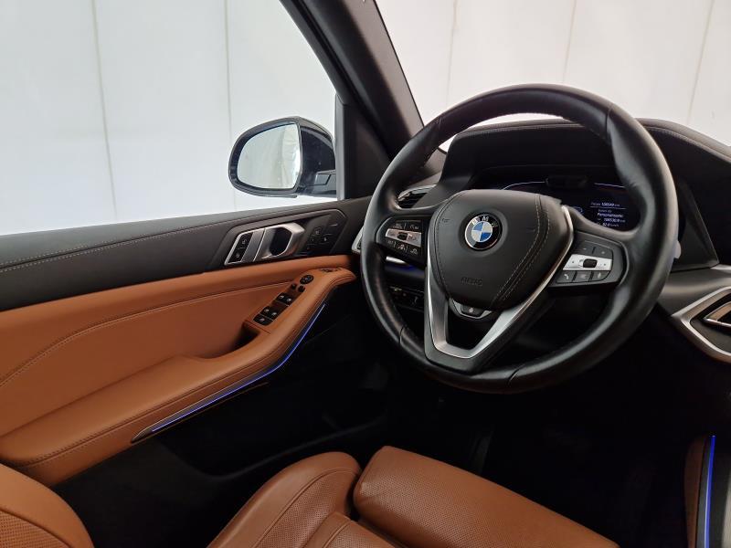 BMW X5 xdrive30d mhev 48V xLine auto