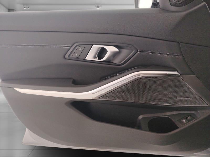 BMW Serie 3 330d Touring mhev 48V xdrive M Sport Pro auto
