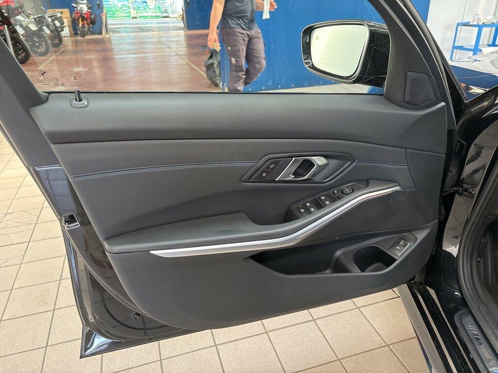 BMW Serie 3 320d Touring mhev 48V Msport xdrive auto