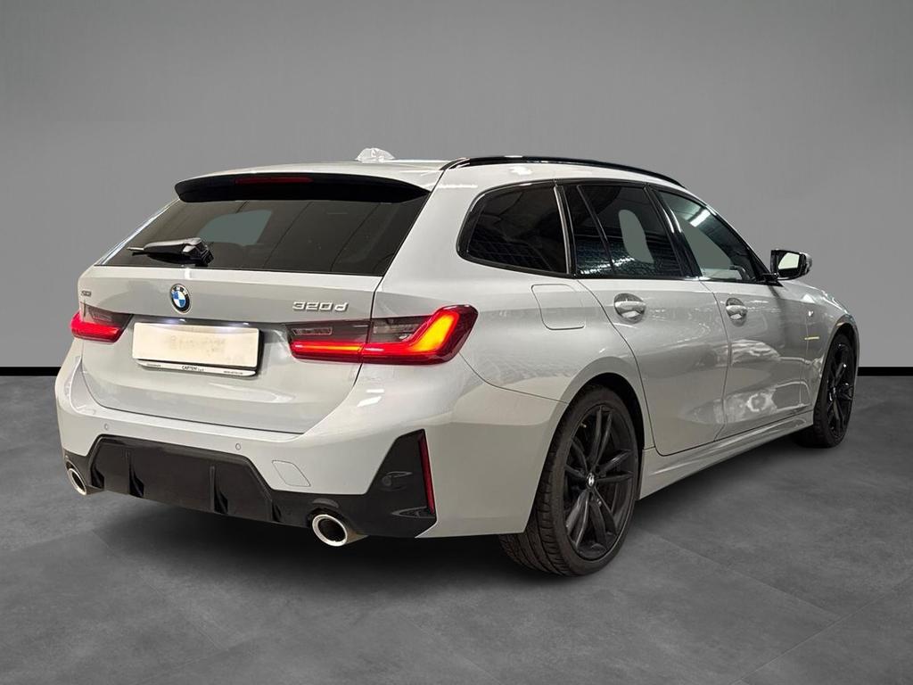 BMW Serie 3 320d Touring mhev 48V Msport xdrive auto
