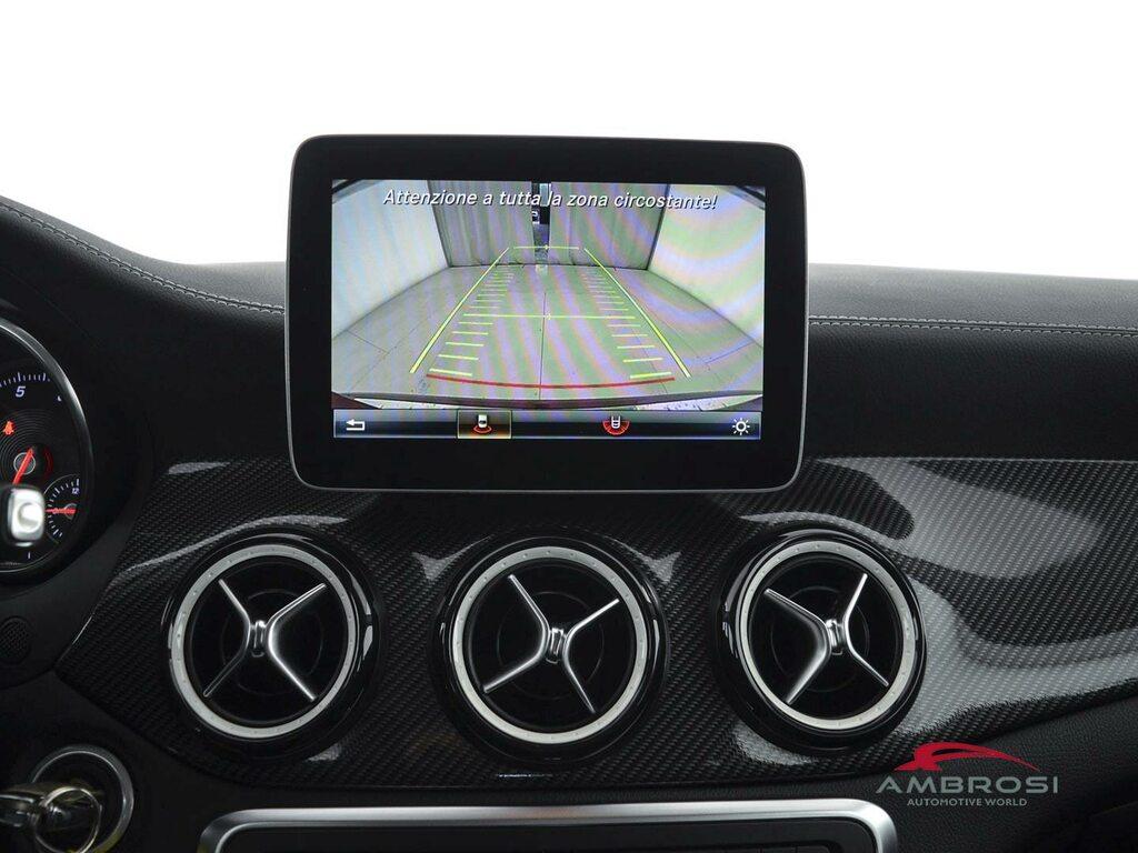 Mercedes GLA 200 Premium auto