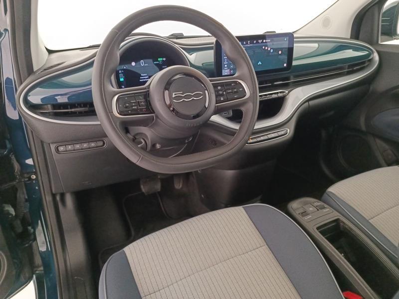 Fiat 500 e Cabrio Icon