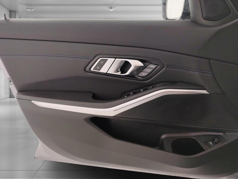 BMW Serie 3 M M340d Touring mhev 48V xdrive auto
