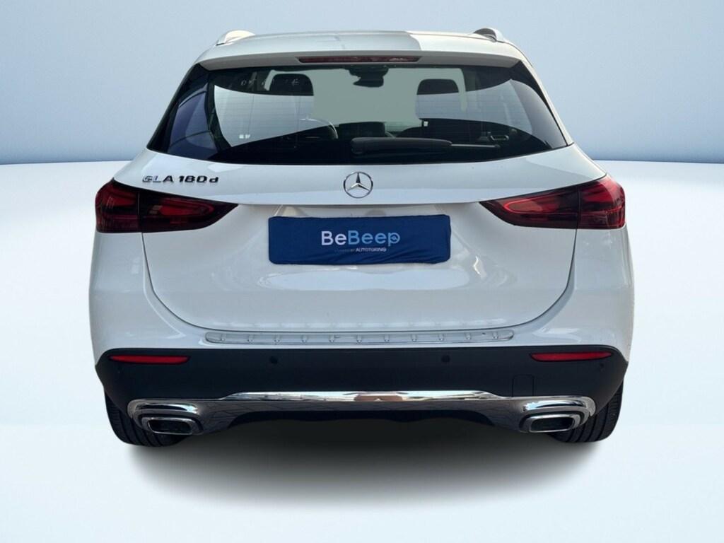 Mercedes GLA 180 d Progressive Advanced auto