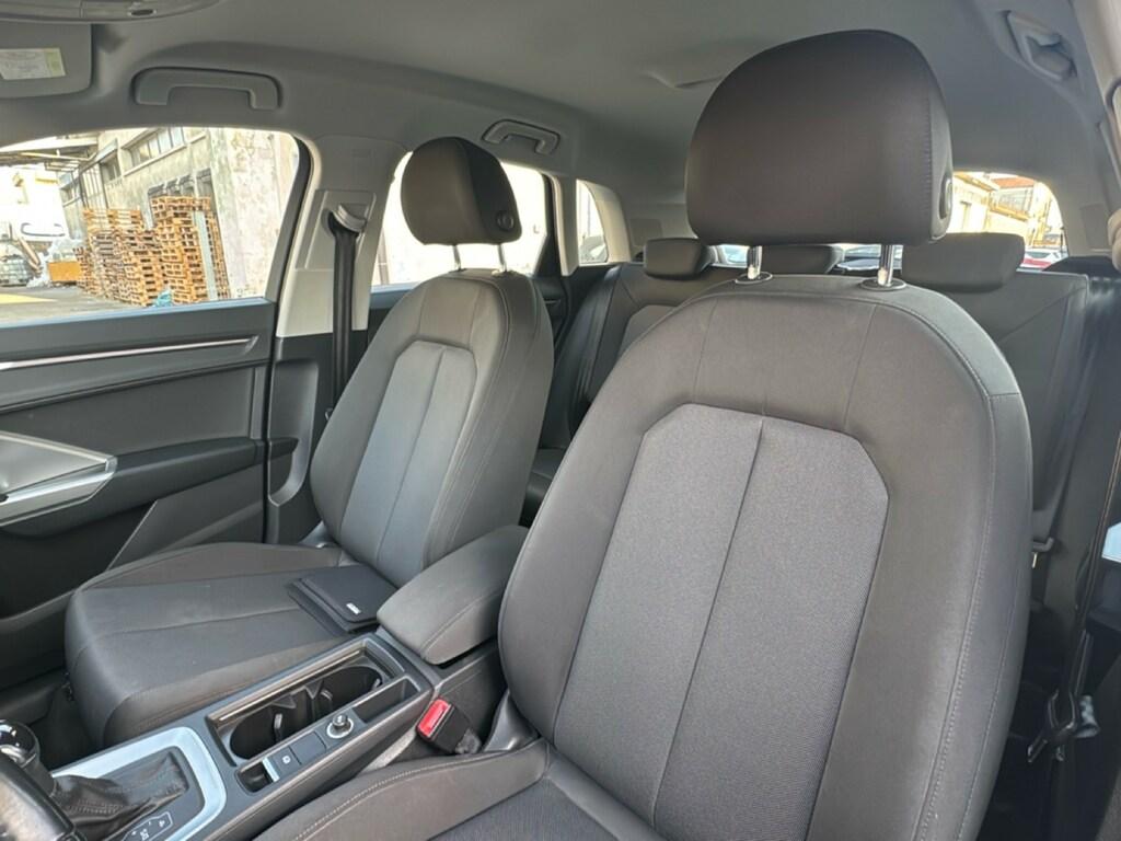 Audi Q3 35 1.5 tfsi Business Advanced s-tronic