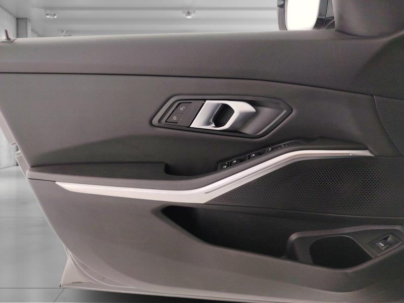 BMW Serie 3 320d Touring mhev 48V Msport xdrive auto