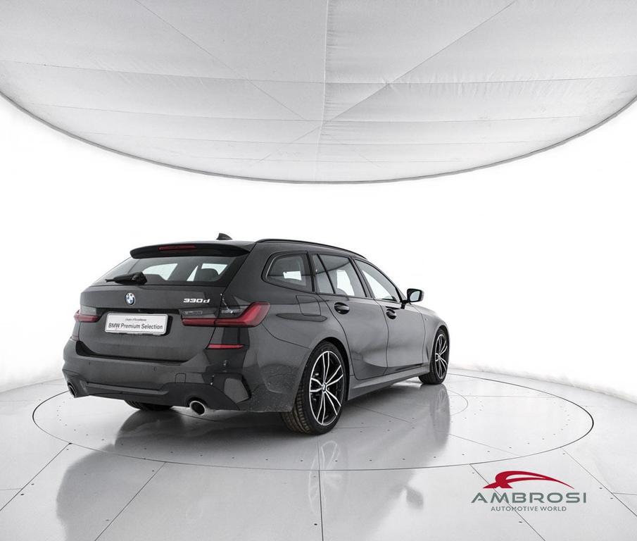 BMW Serie 3 330d Touring mhev 48V Msport auto