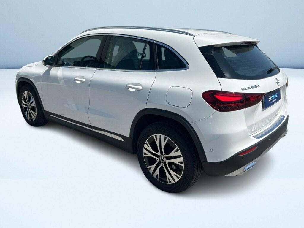 Mercedes GLA 180 d Progressive Advanced auto