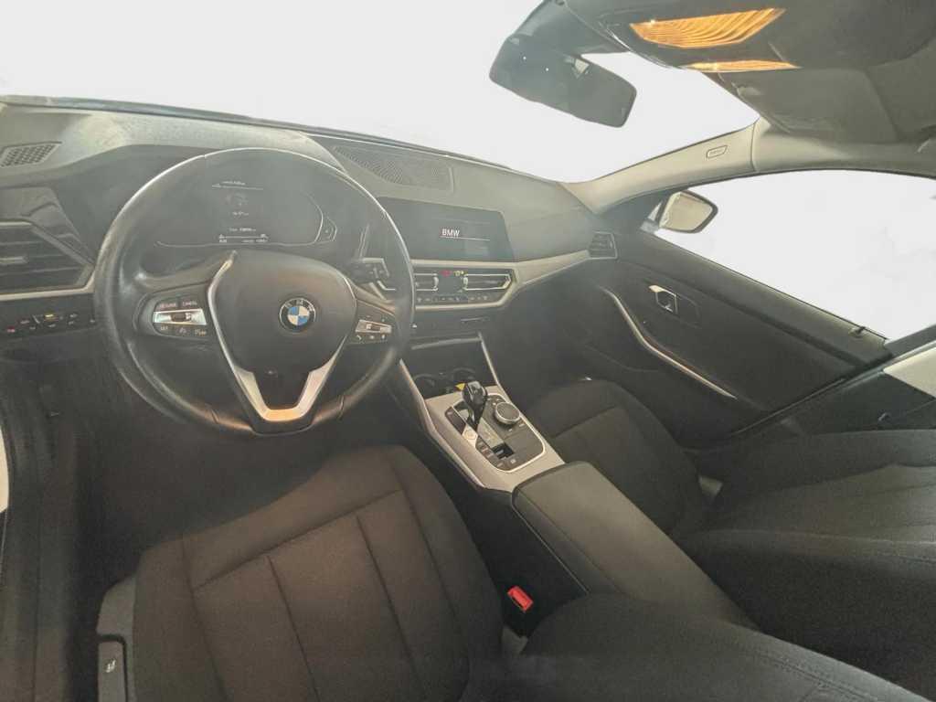 BMW Serie 3 320d Touring mhev 48V auto