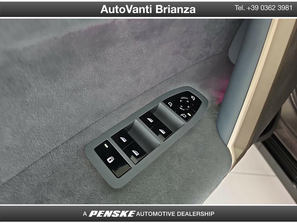 BMW iX xdrive50 pacchetto sportivo