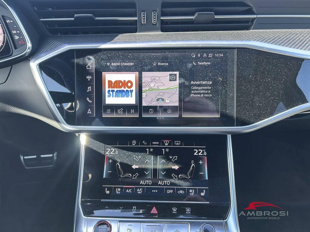 Audi RS6 Avant 4.0 mhev performance quattro tiptronic