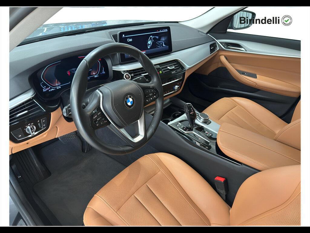 BMW Serie 5 520d mhev 48V xdrive Business auto