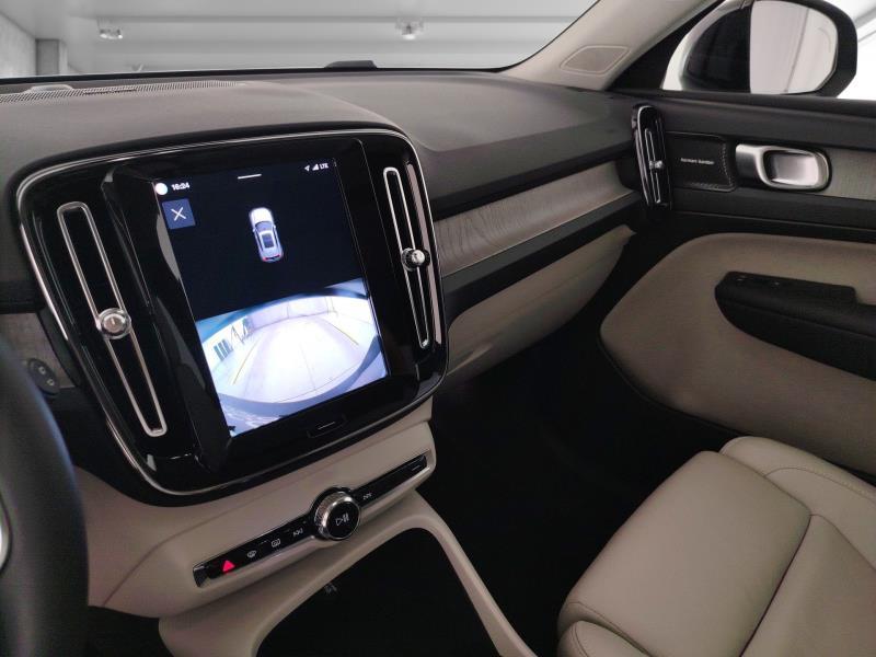 Volvo XC40 2.0 b4 Ultimate Dark awd auto