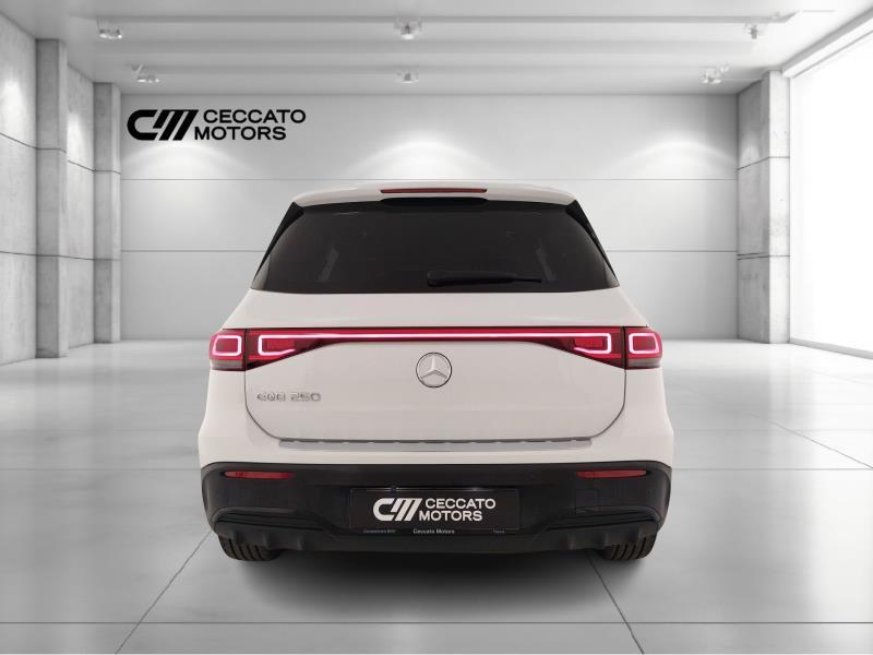 Mercedes EQB 250 Premium Plus