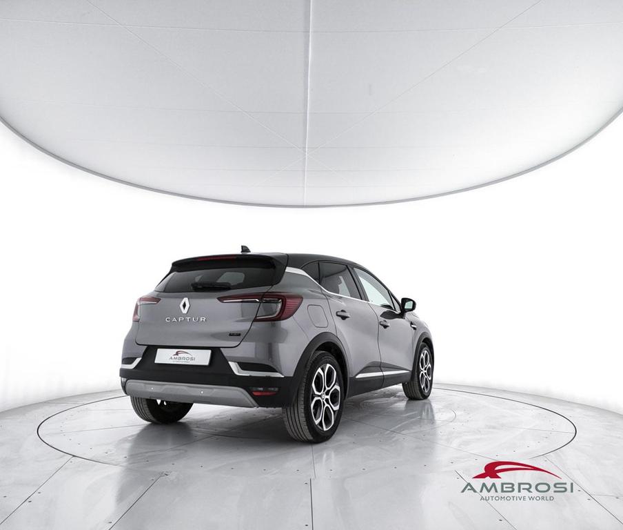 Renault Captur 1.6 E-Tech hybrid Techno Fast Track 145cv auto