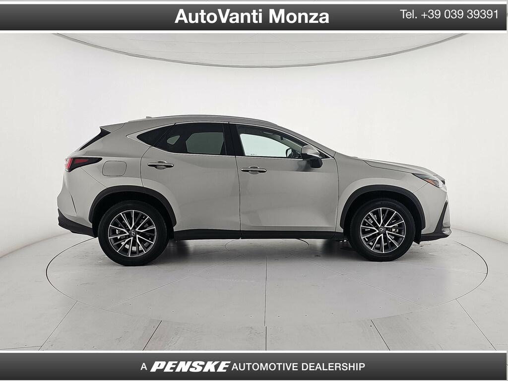 Lexus NX 2.5 plug-in Premium 4wd e-cvt