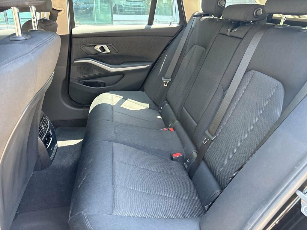 BMW Serie 3 318d Touring mhev 48V auto