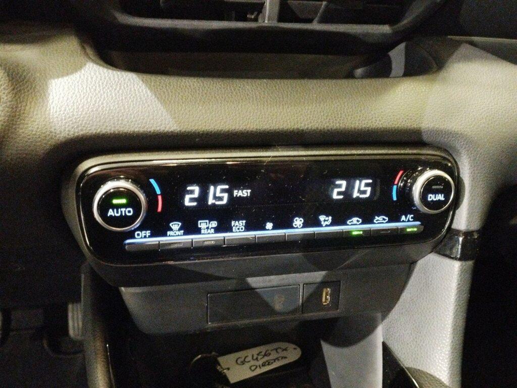 Toyota Yaris 1.5 hybrid Style