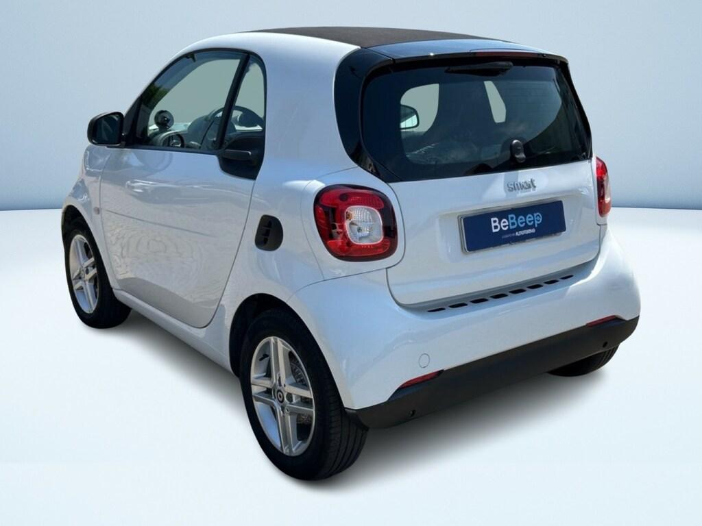Smart fortwo eq Pure 22kW