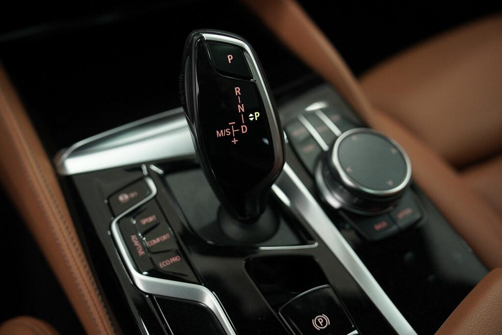 BMW Serie 5 530d Touring mhev 48V xdrive Msport auto