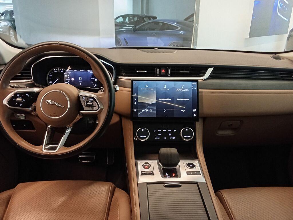 Jaguar F-Pace 2.0 D204 R-Dynamic Black awd auto