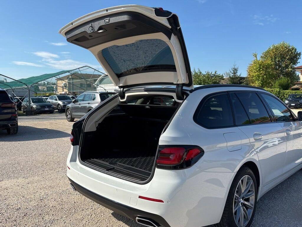 BMW Serie 5 520d Touring mhev 48V xdrive Msport auto