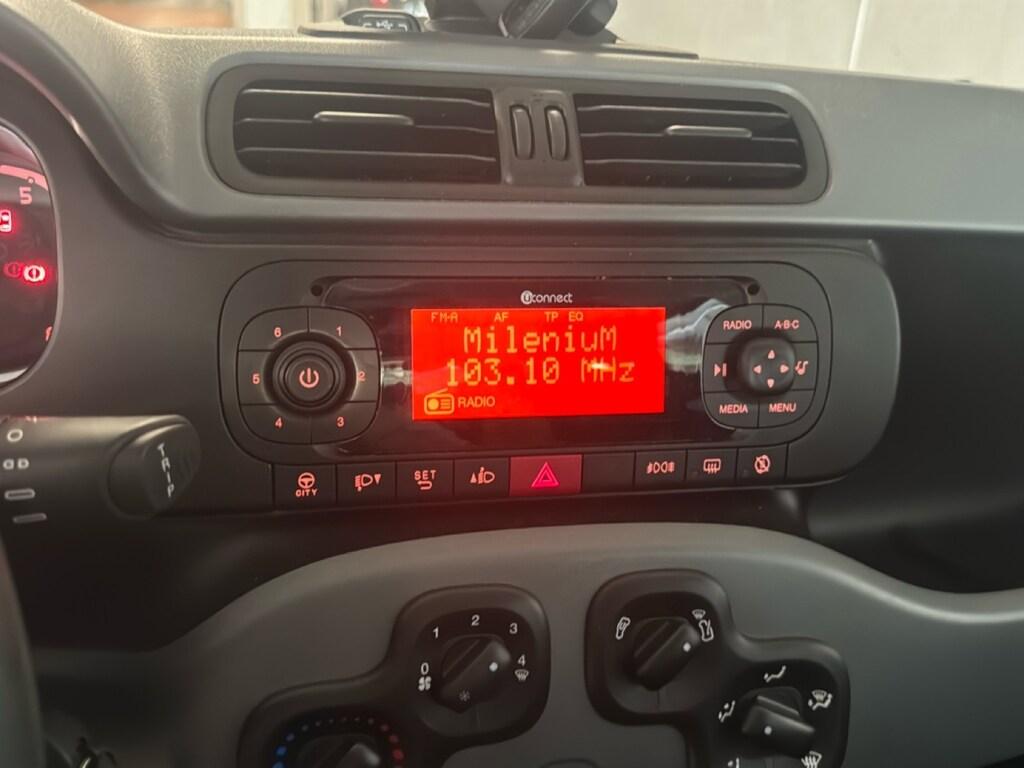 Fiat Panda 1.0 hybrid City Cross s&s 70cv 5p.ti