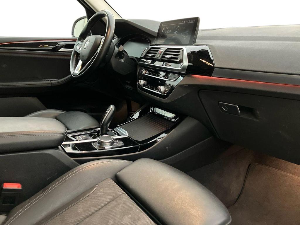 BMW X3 xdrive20d mhev 48V xLine auto