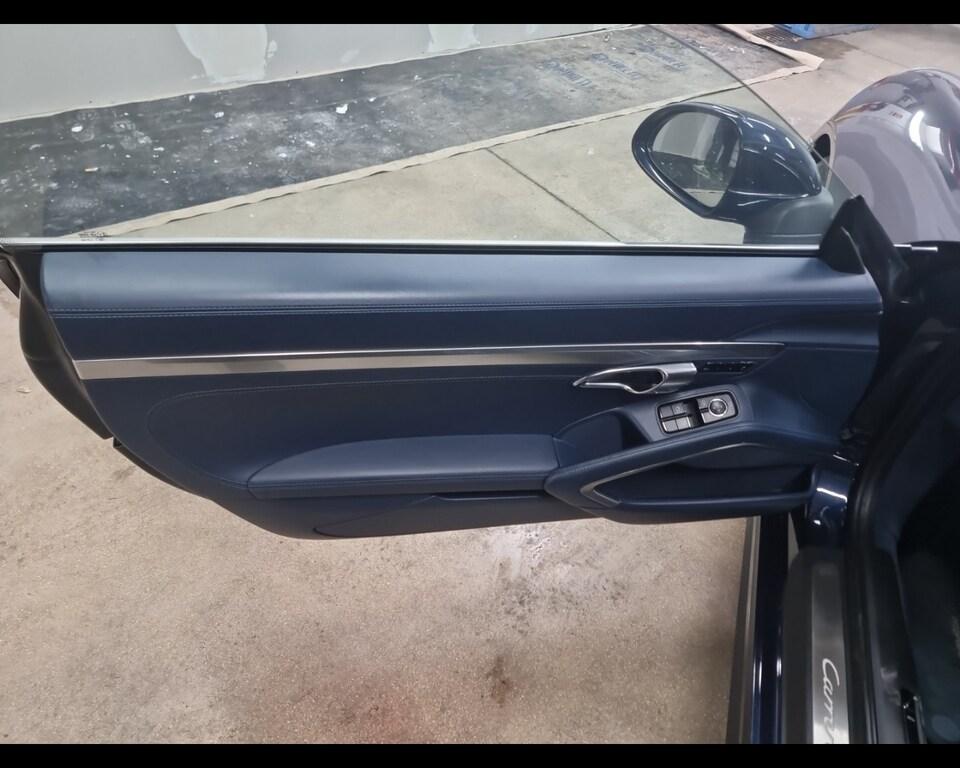 Porsche 911 Coupe 3.8 Carrera 4S