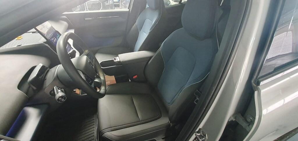 Volvo EX30 Single Motor Extended Range Ultra rwd