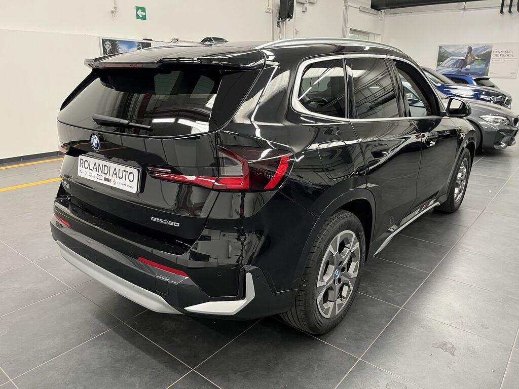 BMW iX1 edrive 20 X-Line