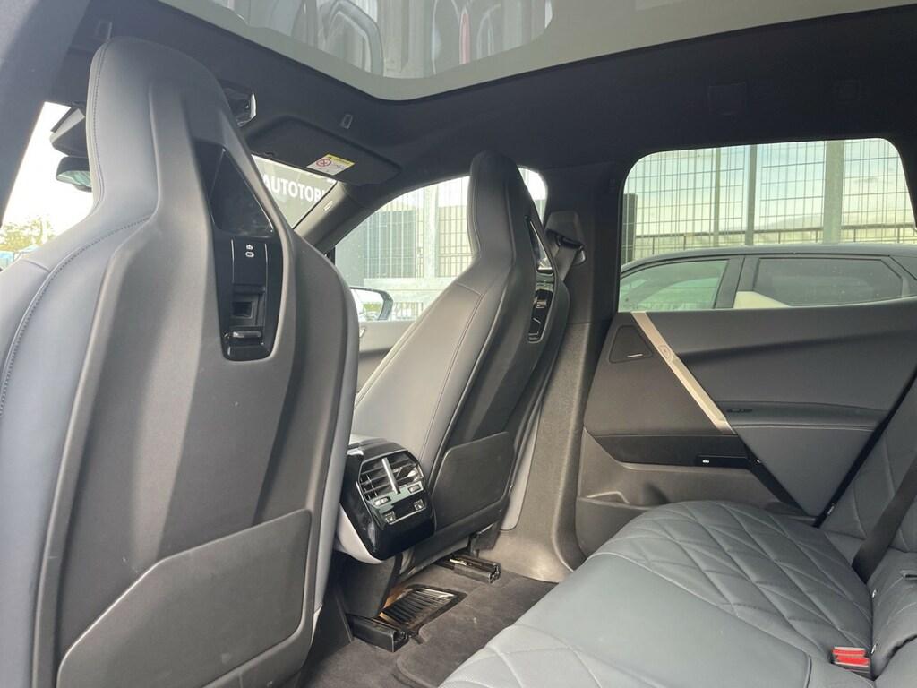 BMW iX xdrive50 pacchetto sportivo