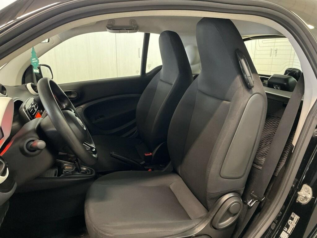 Smart fortwo eq Pure 22kW