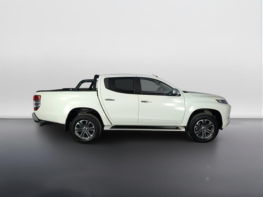 Mitsubishi L200 d.cab 2.3d Intense 4wd 150cv