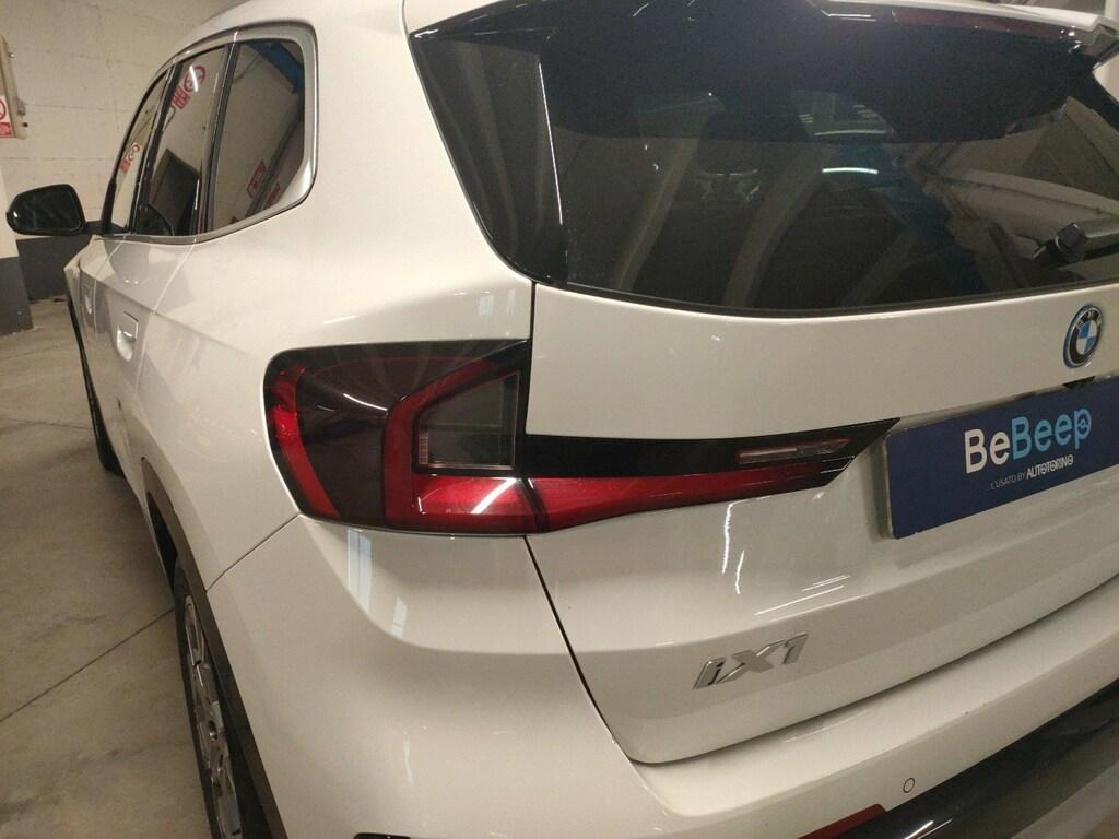 BMW iX1 edrive 20 X-Line
