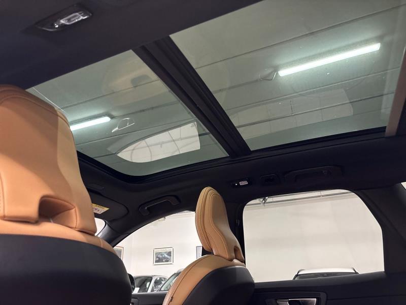 Volvo XC60 2.0 b4 Ultimate Dark awd auto