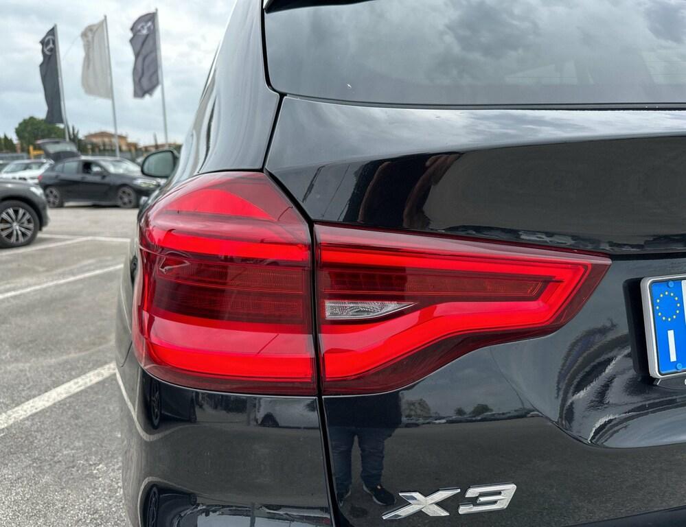 BMW X3 xdrive20i Luxury 184cv auto