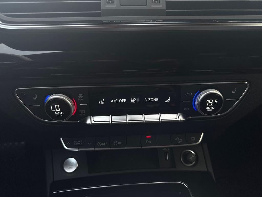 Audi Q5 Sportback 40 2.0 tdi mhev 12V S line quattro s tronic