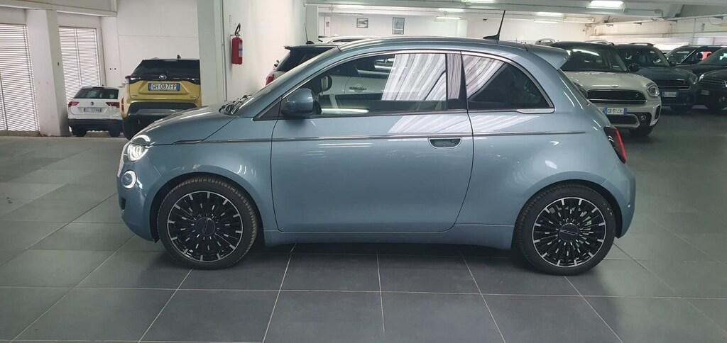 Fiat 500 e 3+1 La Prima