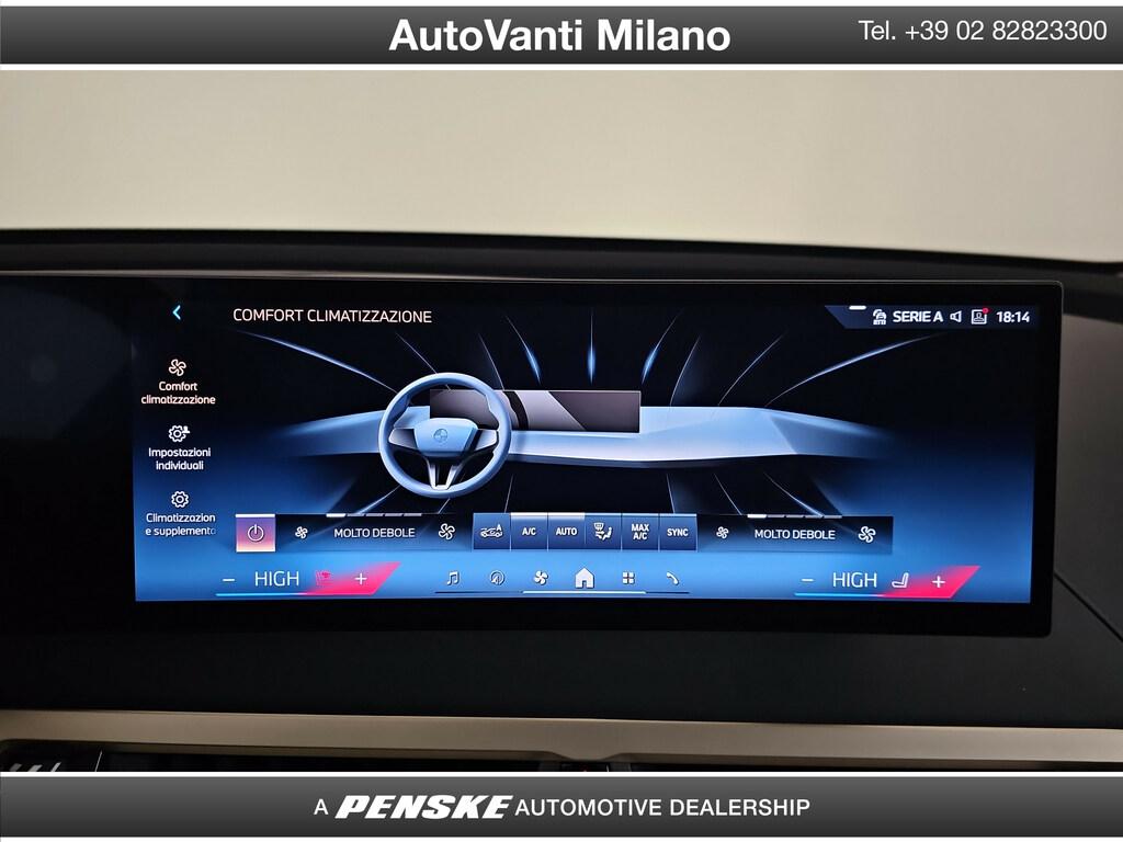 BMW iX xdrive40 pacchetto sportivo
