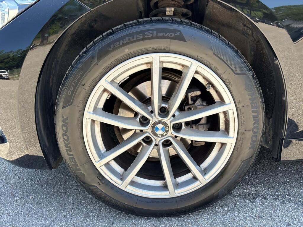 BMW Serie 3 318d Touring mhev 48V auto