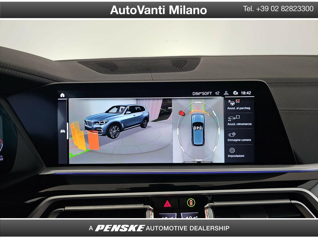 BMW X5 xdrive30d mhev 48V xLine auto