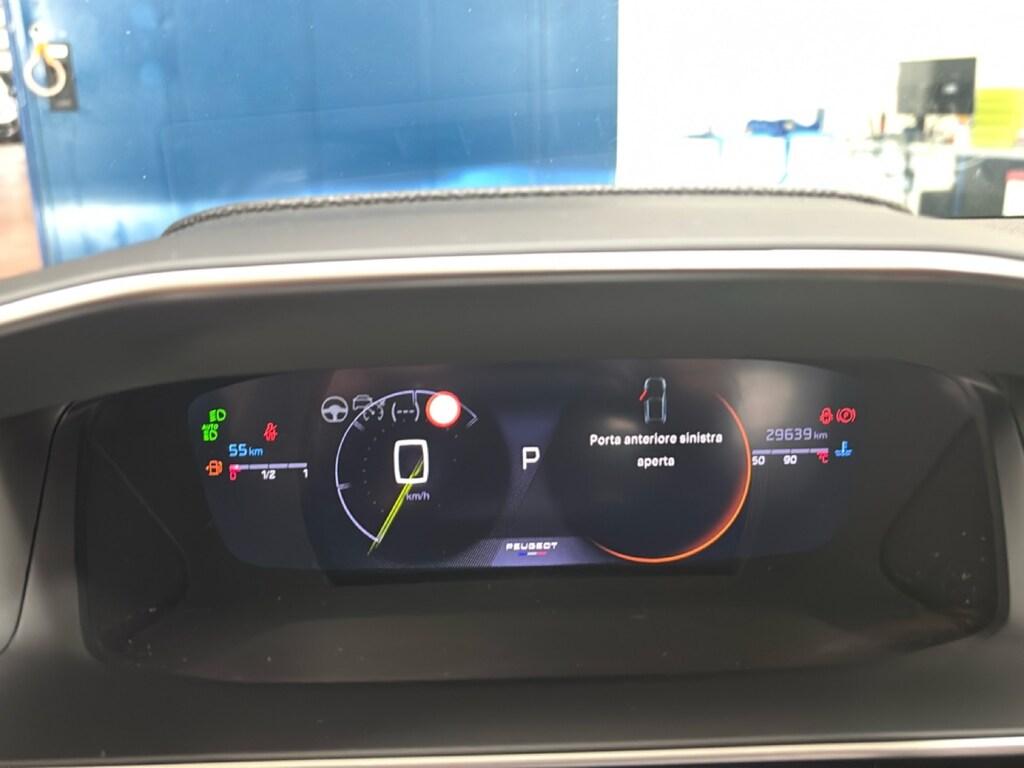 Peugeot 208 1.2 hybrid GT 136cv e-dcs 6