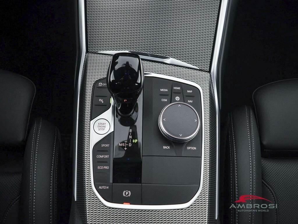 BMW Serie 3 330d Touring mhev 48V Msport auto
