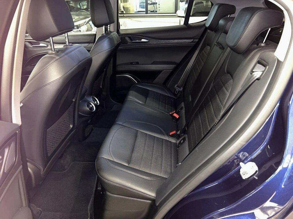 Alfa Romeo Stelvio 2.2 t Business Q4 210cv auto my19