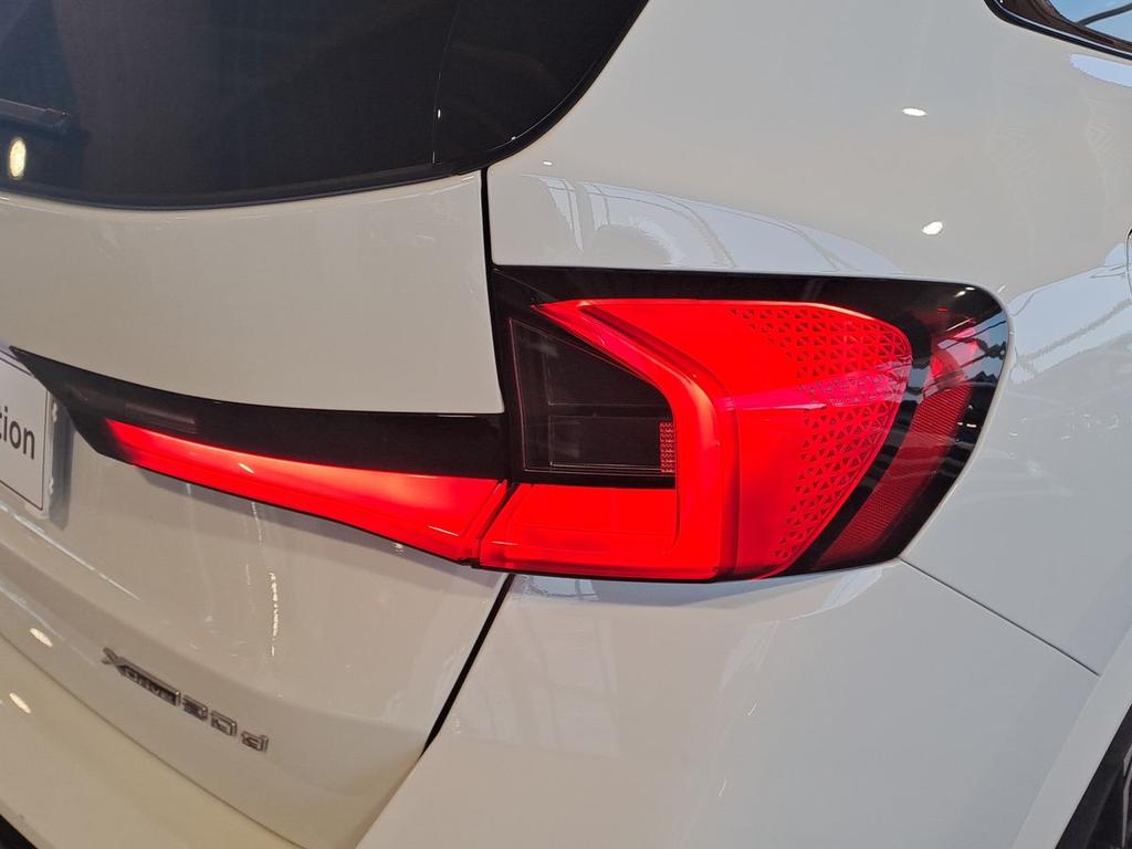 BMW X1 xdrive20d mhev 48V auto