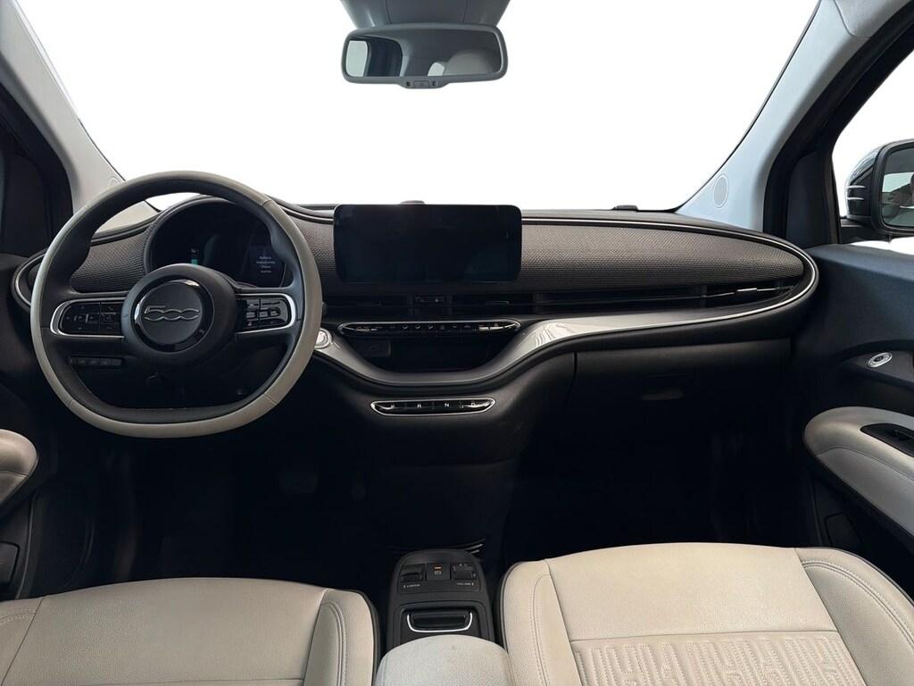 Fiat 500 e 3+1 La Prima