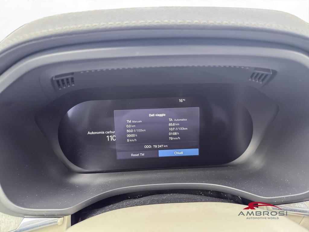 Volvo XC60 2.0 b4 Plus Dark awd auto